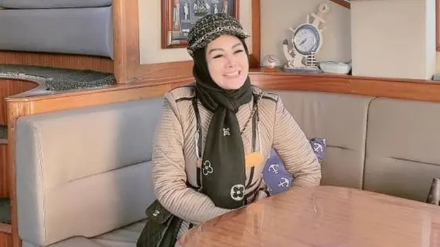 Dikabarkan Dekat dengan Pria Arab, Ini 6 Potret Terbaru Cici Paramida