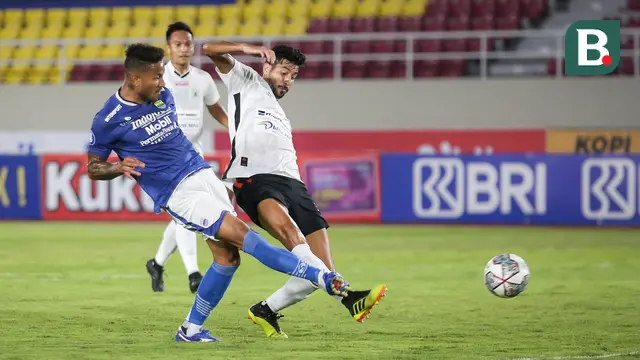 Foto: Belum Terkalahkan, Persib Gusur Bhayangkara FC dari Puncak Klasemen usai Gulung Persipura Jayapura dalam BRI Liga 1