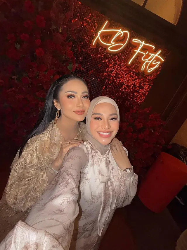 6 Potret Ulang Tahun Krisdayanti ke-50, Bersyukur di Usia Setengah Abad