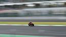 Pembalap dari Pramac Ducati, Jorge Martin melaju cepat saat sesi latihan bebas MotoGP Mandalika 2022 di Sirkuit Mandalika. (Bola.com/Ade Yusuf Satria)