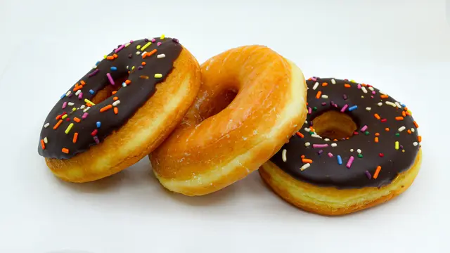 Ternyata donat sebelumnya tidak dibuat dengan lubang di tengahnya