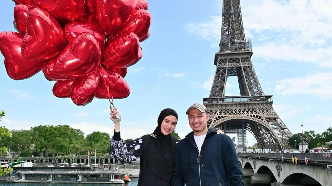 6 Potret Babymoon Kartika Putri dan Habib Usman bin Yahya di Paris, Tampil Mesra