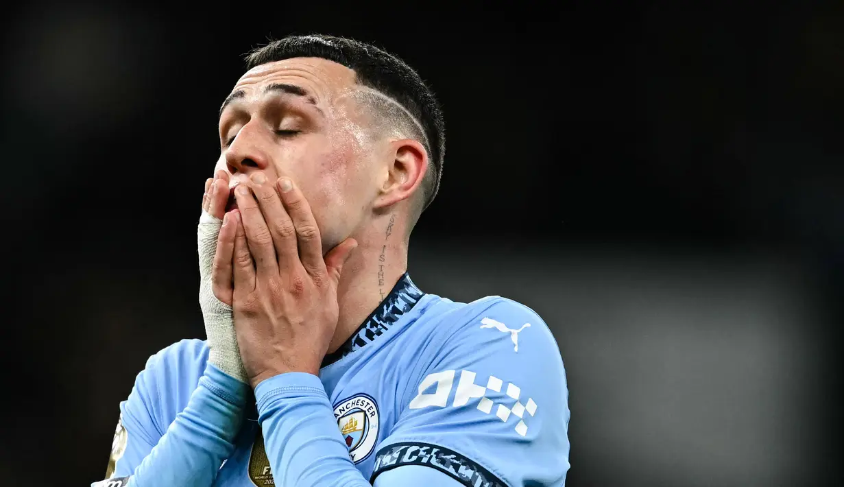 Hasil minor itu membuat Man City terancam semakin tertinggal dari Liverpool. Saat ini, Manchester City berada di tempat kedua dengan nilai 23, tertinggal lima poin dari The Reds di posisi teratas. (AFP/Paul Ellis)