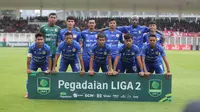 Para pemain starting XI Persiraja Banda Aceh berfoto sebelum menghadapi Malut United pada laga leg kedua perebutan tempat ketiga Pegadaian Liga 2 2023/2024 atau playoff promosi Liga 1 2024/2025 di Stadion Madya, Senayan, Jakarta, Sabtu (9/3/2024). (Bola.com/Abdul Aziz)