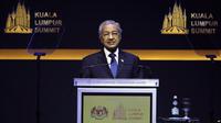 PM Mahathir Mohamad dalam KTT Islam di Kuala Lumpur Summit 2019. (Source: AP)
