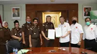 Persatuan Perusahaan Realestat Indonesia (REI) dan Kejaksaan Agung (Kejagung) menandatangani fakta integritas untuk pengawalan dan pengamanan penyelenggaraan perizinan pembangunan rumah bersubsidi bagi masyarakat berpenghasilan rendah (MBR) di seluruh Indonesia. Dok REI