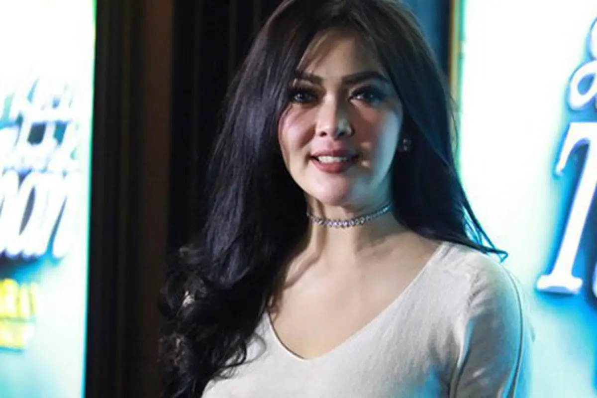 Syahrini, salah satu selebriti Indonesia yang terkenal hidup glamour/copyright: KapanLagi.com