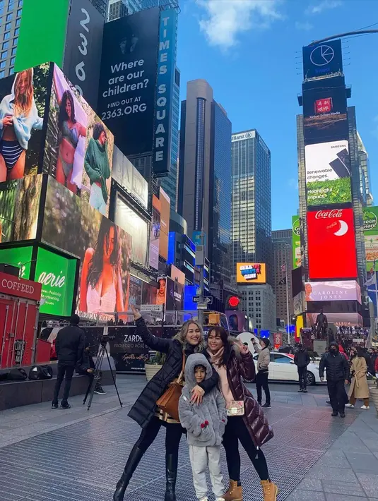 Ayu Ting Ting dan Bilqis Liburan di Amerika (Instagram/ayutingting92)