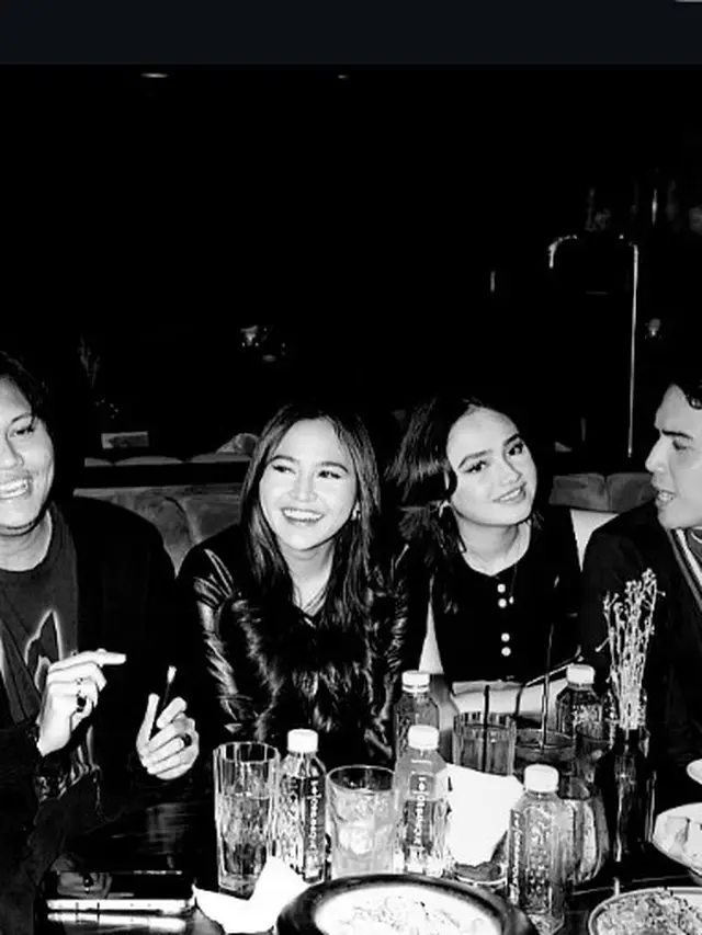 Para Publik Figur Hadir saat Kejutan Ulang Tahun Thariq Halilintar.