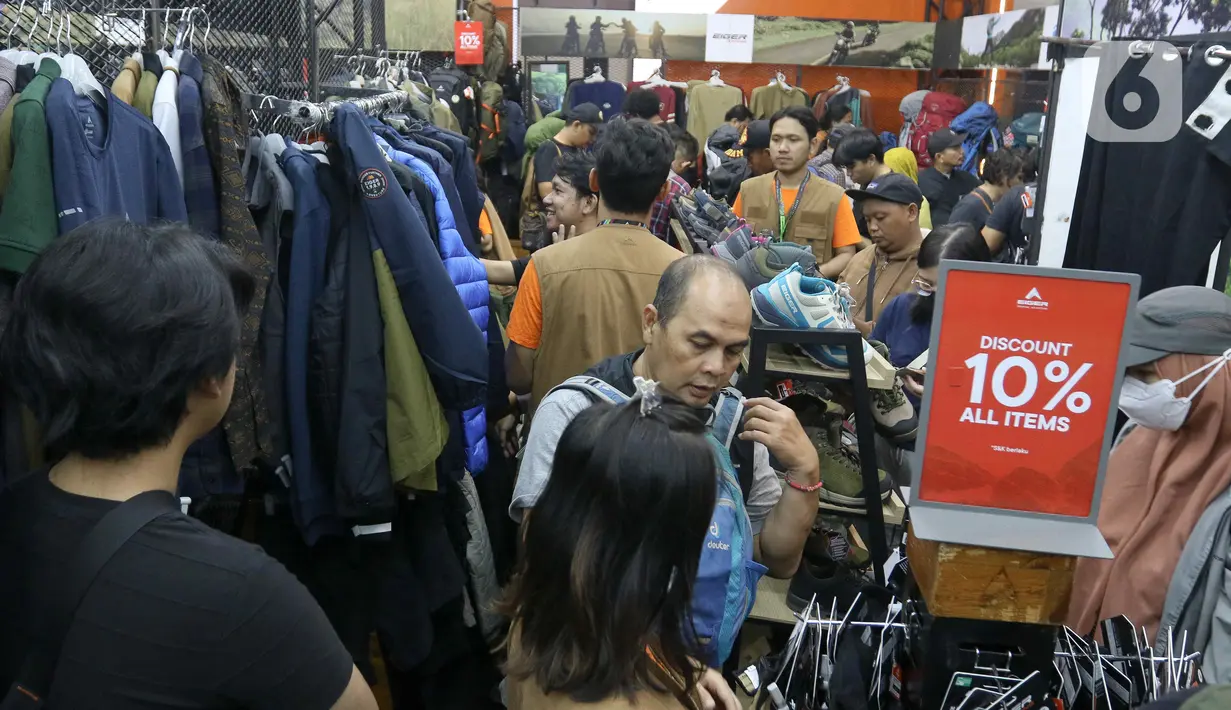 Tiket Indofest 2024 dijual online (daring) via aplikasi Indofest seharga mulai Rp 45.000 orang. (Liputan6.com/Herman Zakharia)