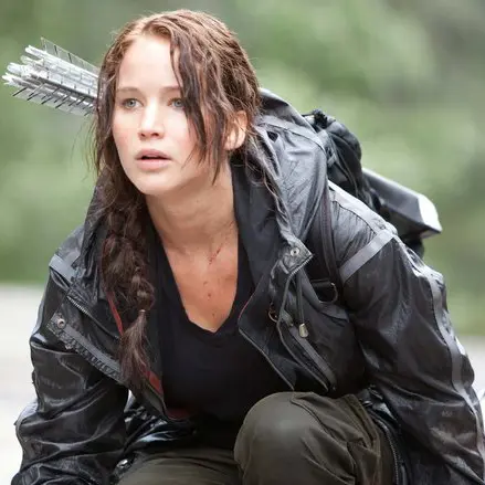 Tampilan Jennifer Lawrence di film The Hunger Games