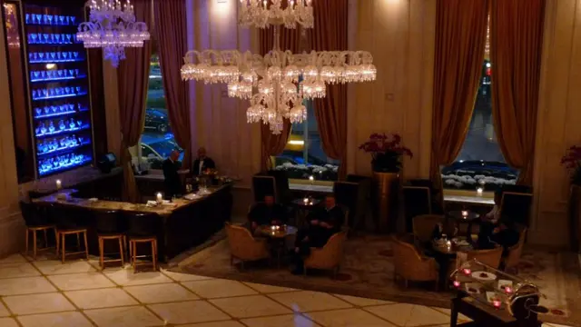 Royal Plaza Suite At Plaza Hotel