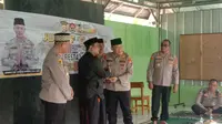 Ponpes Minta Polresta Serkot Beri Latihan Bela Negara. (Jumat, 27/01/2023). (Yandhi Deslatama/Liputan6.com).