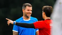 Simon McMenemy Datang, Posisi Paul Munster di Bhayangkara Solo FC Masih Aman