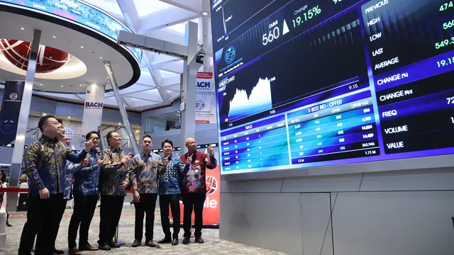 PT Esa Medika Mandiri Tbk (EMMI) resmi mencatatkan saham perdana di Bursa Efek Indonesia (BEI), Rabu (8/7/2026).