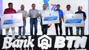 Pada acara BTN Tournament Golf 2022 Bank BTN memberikan bantuan Tanggung Jawab Sosial dan Lingkungan (TJSL) kepada para pengembang berupa 7.200 bibit pohon yang dibagi pro rata kepada REI, Apersi dan Himpera masing-masing 2.400 bibit pohon untuk mendukung program perumahan ramah lingkungan yang menjadi fokus BTN. (Liputan6.com/HO/BTN)