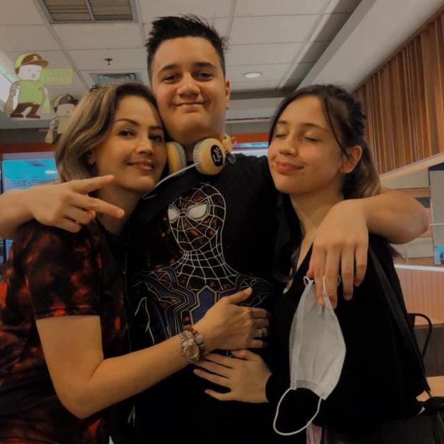 Rowiena Umboh (Sumber: Instagram/@rowienaumboh)