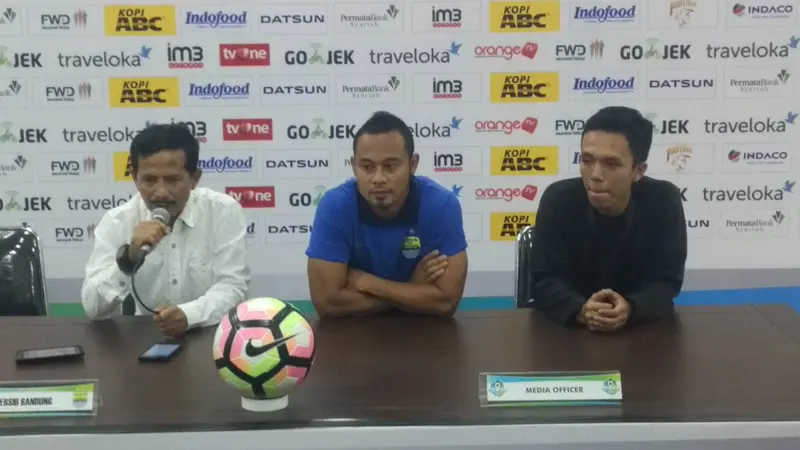 Pelatih Persib Bandung Djadjang Nurdjaman