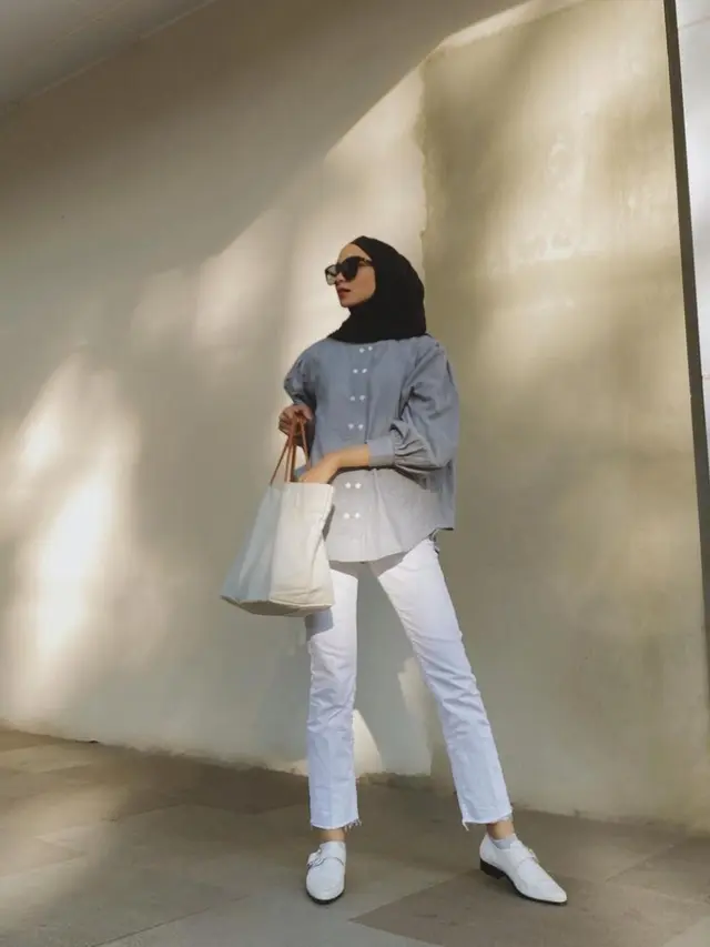 6 Style Hijab Ala Fita Wulansari