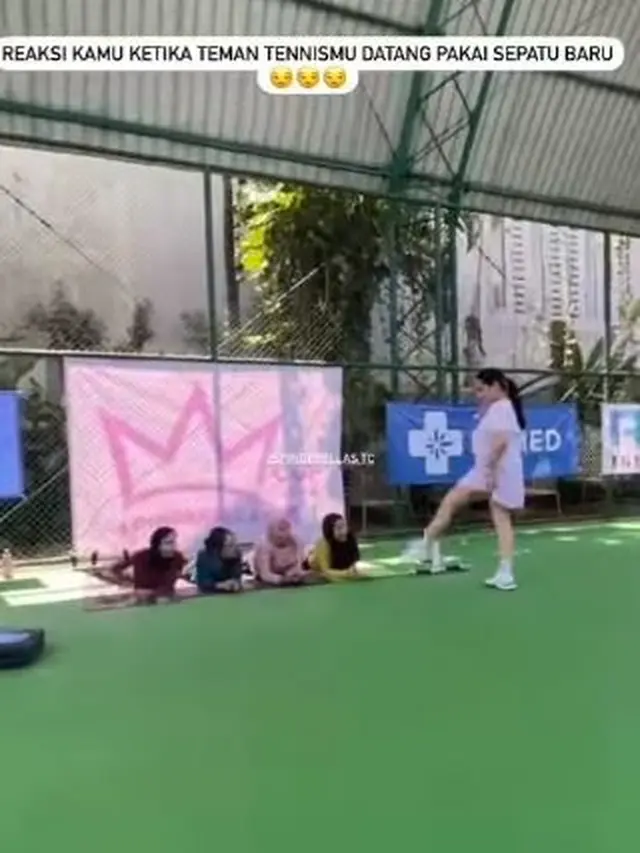 Nagita Slavina pamer sepatu baru (Instagram/chevirgo)