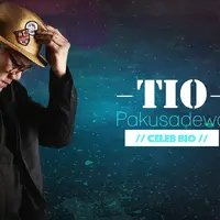 Celeb Bio Tio Pakusadewo (Fotografer: Fathan Rangkuti, Wardrobe: Antoni Maroto, Make up: Make Up First, Desain: Denti Ebtaviani, Bintang.com)