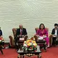 Menteri Koperasi dan UKM (MenKopUKM) Teten Masduki melakukan audiensi dengan Province Chairman of PPC, Ms. Hyim Kdoh, Dal Lak Province, di Vietnam, Jumat (22/3/2024). (Dok Kemenkop UKM)