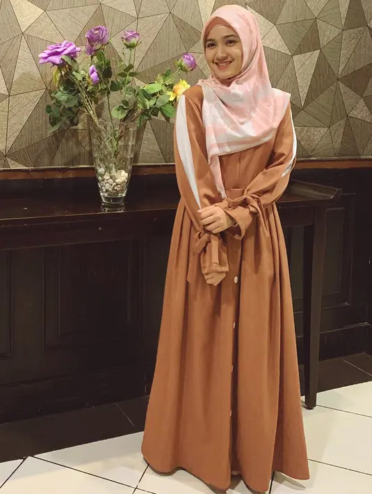 Saat ini Cut Syifa pun juga berperan dalam sinetron berjudul Samudera Cinta yang dibintangi oleh Rangga Azof dan Haico Van Der Veken di SCTV. Dalam sinetron tersebut, Cut Syifa pun berperan sebagai Intan. (Liputan6.com/IG/@cutsyifaa)
