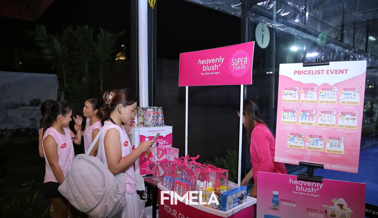 Selain padel, para peserta juga bisa mencoba produk langsung dari para sponsor yang mendukung Fimela Fit & Fun with Lifebuoy.