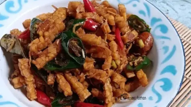 Resep oseng tempe khas Banyumas. (dok. Cookpad @mamafathan)