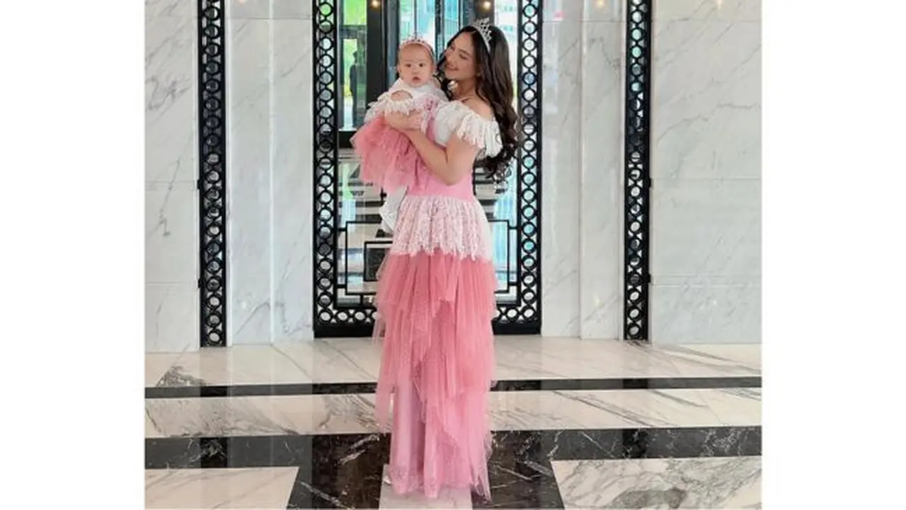 Outfit Couple Jessica Mila dan Baby Kyarra (Foto: Instagram @jscmila)