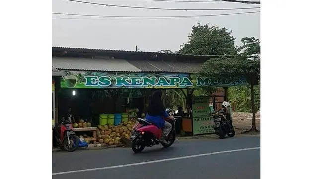 5 Papan Informasi Jualan Buah Ini Bikin Geleng Kepala