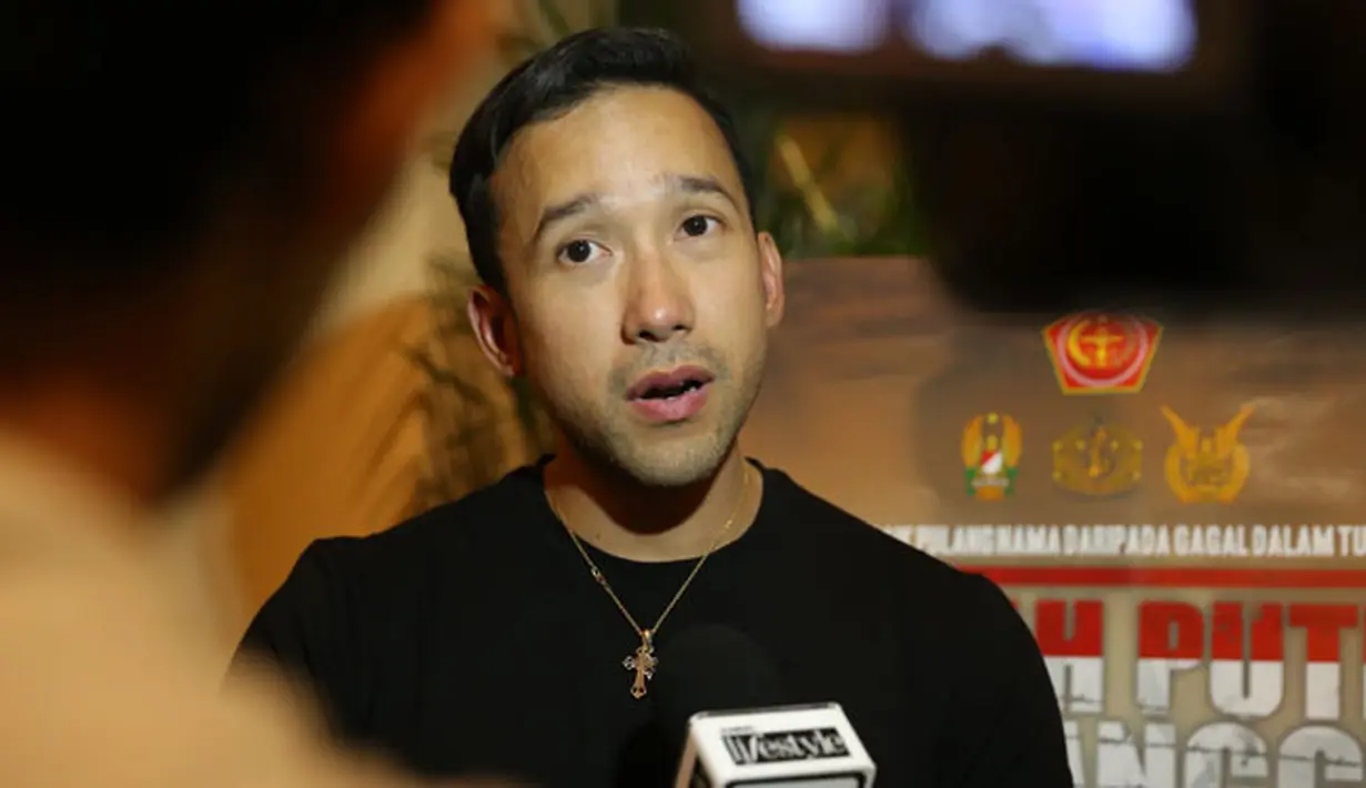 Ditemui di XXI Epicentrum, Kuningan, Jakarta Selatan, Selasa (3/10/2017), Maruli menceritakan peran yang didapatkannya dalam film yang tayang pada hari ini 5 Oktober 2017, dan bertepatan dengan HUT TNI ke-72. (Nurwahyunan/Bintang.com)