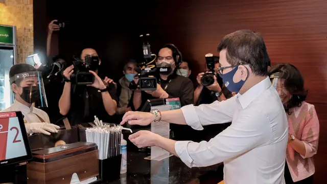 Wishnutama dalam kampanye nasional "Indonesia Care." (Foto: atas perkenan Kepala Biro Komunikasi Kemenparekraf RI)