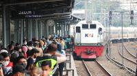 Tiket Mudik Lebaran Kereta Api Jarak Jauh (KAJJ) untuk keberangkatan H-10 pada momen lebaran1444 H per hari ini 26 Februari 2023 sudah dapat dipesan melalui aplikasi KAI Access, web kai.id, serta seluruh channel resmi penjualan tiket KAI lainnya. (Dok. KAI)