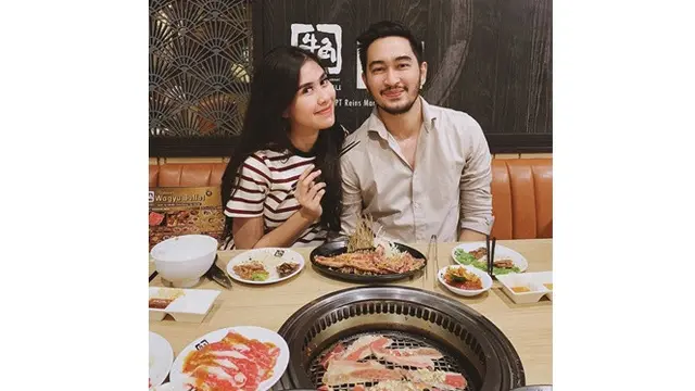 Umumkan Hamil Bayi Kembar, Begini Potret Kemesraan Syahnaz Sadiqah dan Jeje