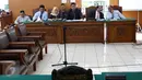 Jaksa Penuntut Umum mengikuti sidang praperadilan Irman Gusman di PN Jakarta Selatan, Selasa (25/10). Seperti diketahui, Irman ditetapkan sebagai tersangka dugaan suap rekomendasi kuota distribusi gula impor di Sumatera Barat (Liputan6.com/Helmi Afandi)