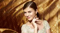Jatuh Cinta dengan Dangdut, Bule Rusia Ini Jadi Biduan