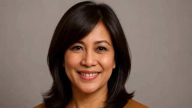 7 Model Rambut Layer Medium Sebahu untuk Ibu-Ibu, Bikin Tampak Lebih Muda dan Segar