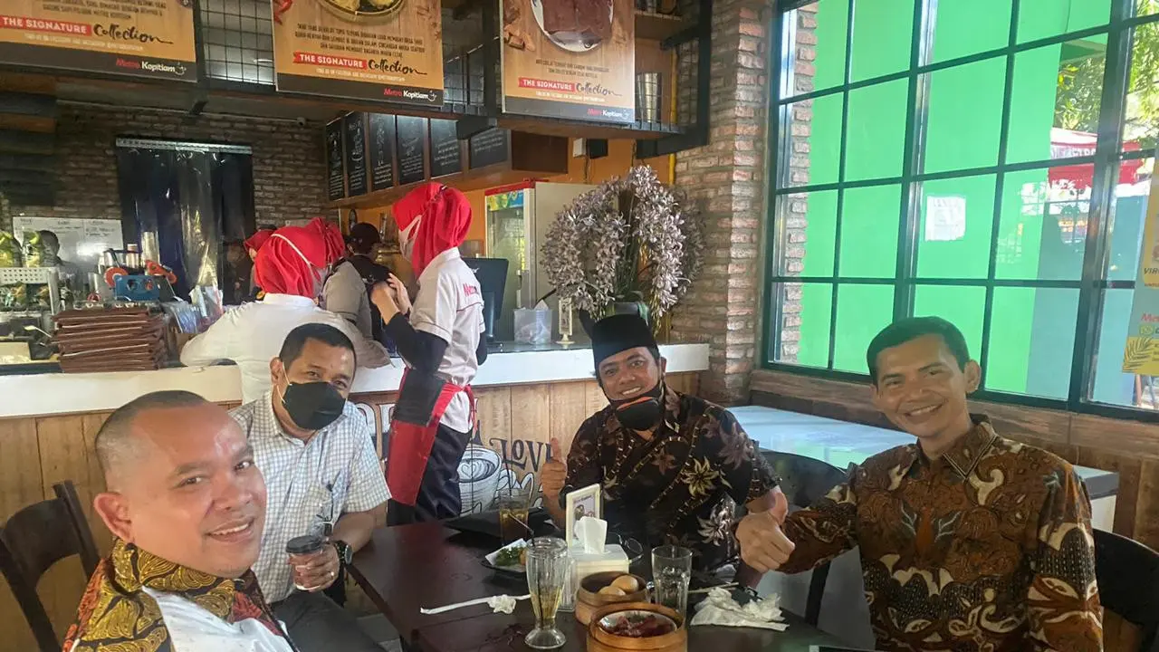Hadi Pranoto bersama tim penasihat hukumnya bertemu Muannas Alaidid