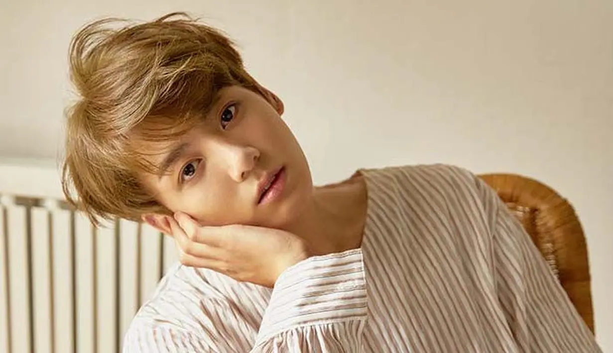 Jungkook dijuluki sebagai Golden Maknae, lataran cowok berwajah tampan ini punya suara emas dan jago ngedance. (Foto: soompi.com)