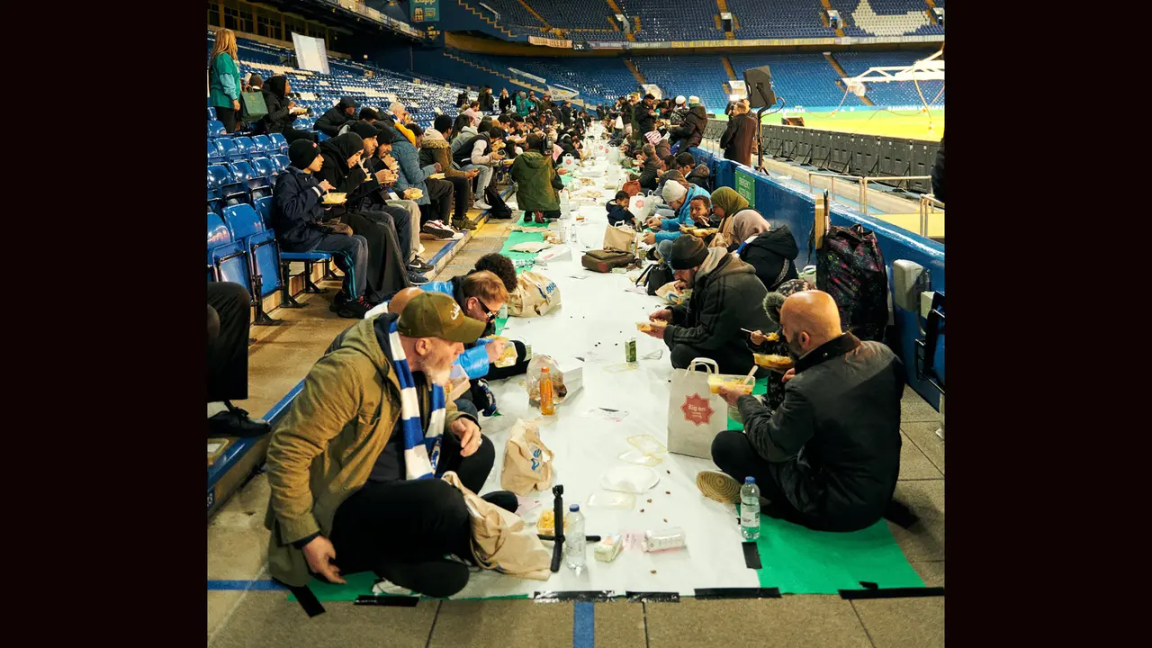 Foto: Melihat Momen Bersejarah saat Chelsea Jadi Klub Pertama Liga Inggris yang Gelar Buka Puasa Bersama di Stamford Bridge