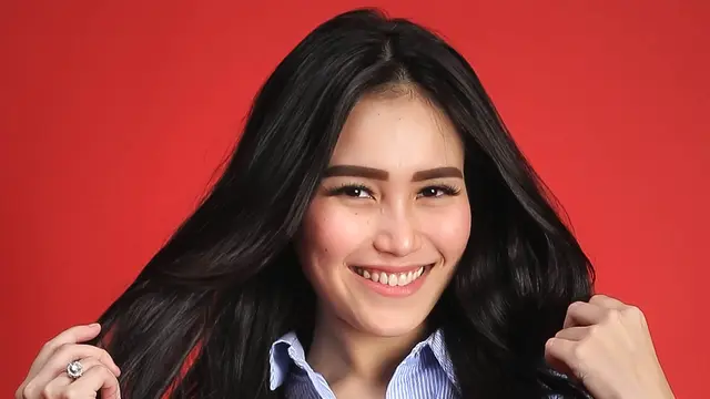 [Bintang] Ayu Ting Ting