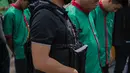 Empat tersangka dihadirkan saat rilis kasus pengungkapan narkotika jaringan Internasional Malaysia-Indonesia di Polres Jakarta Barat, Selasa (16/7/2019). Sejumlah barang barang bukti diantaranya 30 paket besar jenis sabu denga berat Brutto 30.000 Gram berhasil diamankan. (Liputan6.com/Faizal Fanani)