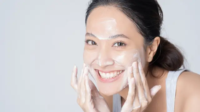 20 Rahasia Kulit Cerah Seperti Perempuan Jepang, Cobain Sekarang Juga