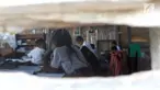 Ruangan belajar puluhan siswa berada di bangunan yang sudah tua reot dan terancam ambruk.