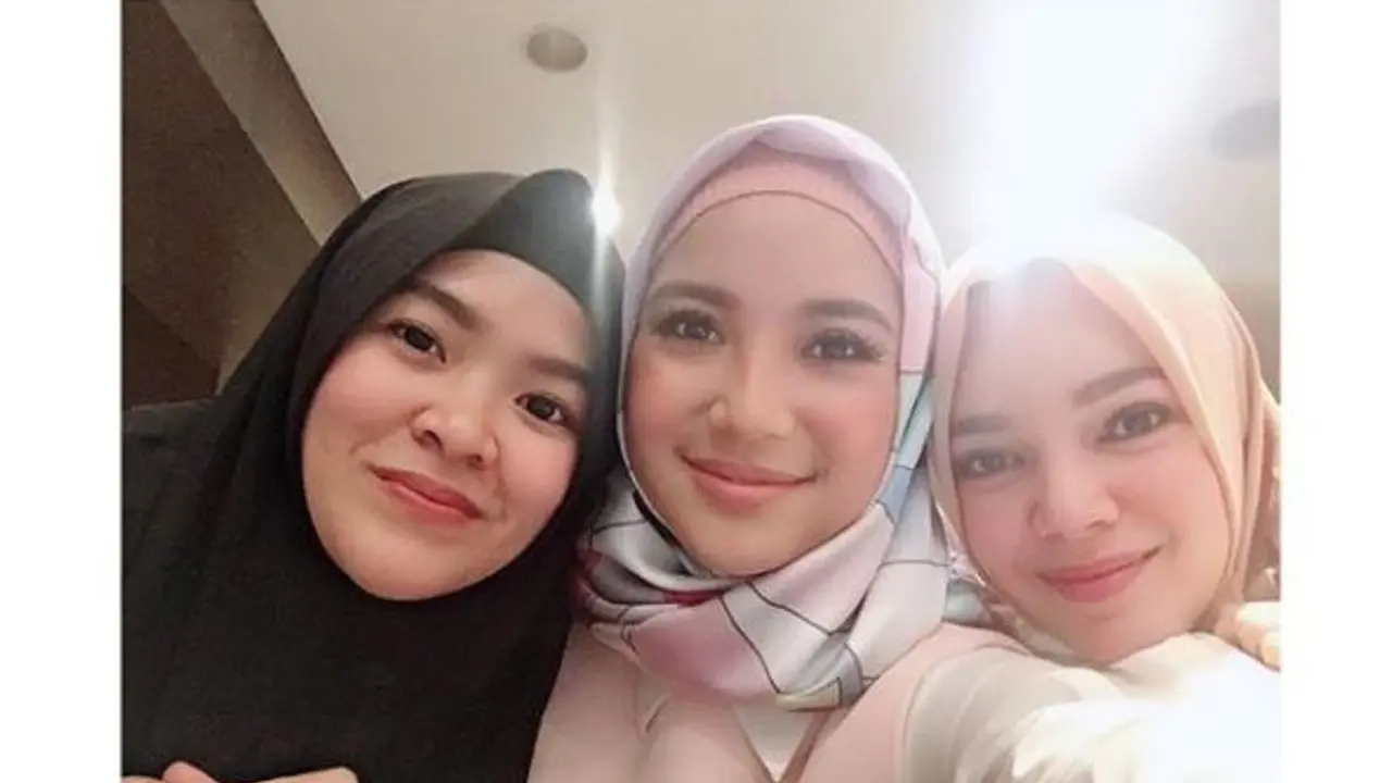 [Bintang] Chaca Frederica dan Dewi Sandra