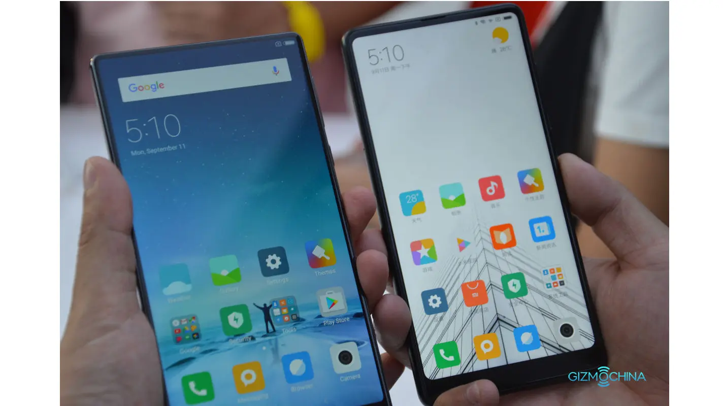 Perbandingan tampilan Xiaomi Mi MIX dan Mi MIX 2 (Sumber: Gizmochina)