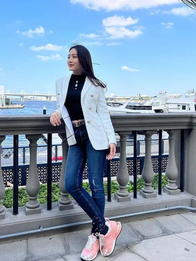 7 Potret Natasha Wilona Liburan di Dubai, Jajal Wahana yang Pacu Adrenalin
