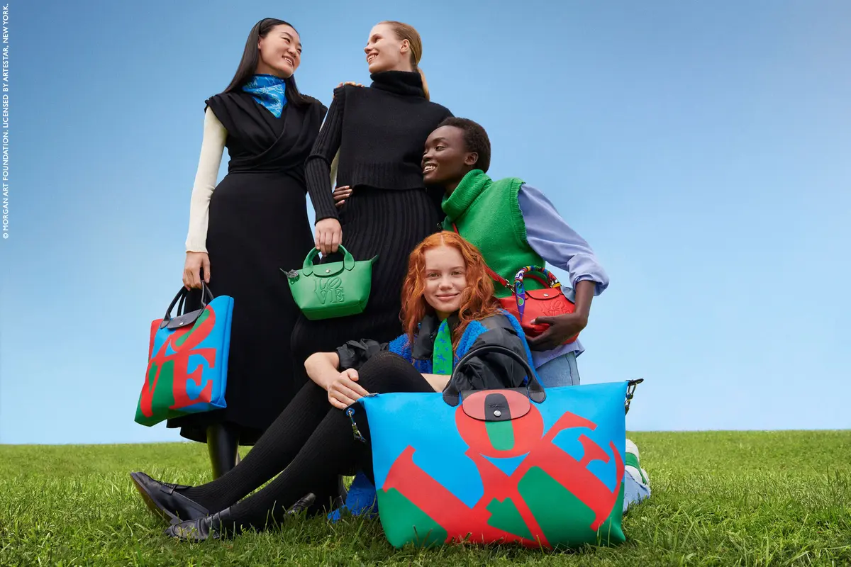 Longchamp Rilis Koleksi Tas Le Pliage Eksklusif Berdesain Karya Ikonik Seniman Robert Indiana