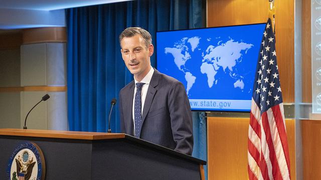 Juru bicara Departemen Luar Negeri, Ned Price (wikimedia commons)